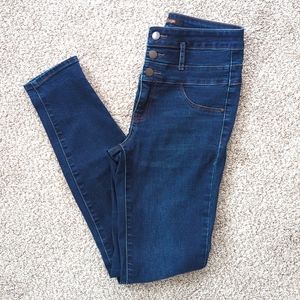 Refuge Skinny Jeans size 2 high waisted three buttons